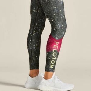 Peleton x WITH Reversible Girls Night Out Leggings Size Large Wear it to Heart